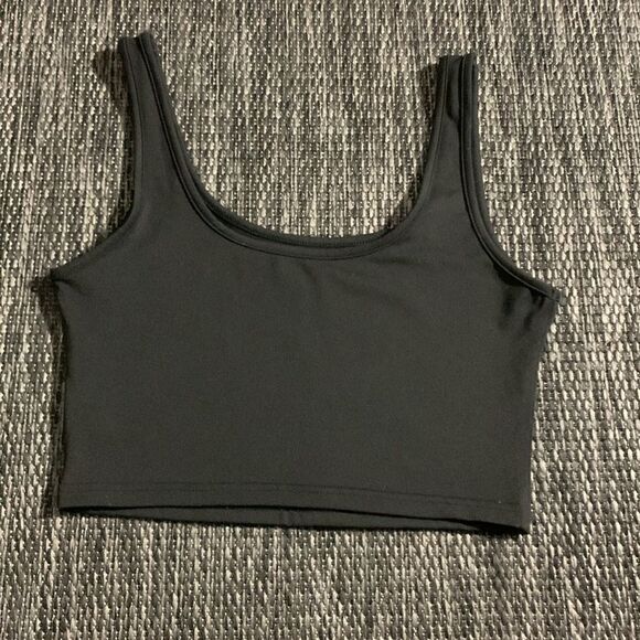 SHEIN tank black cropped - Picture 2 of 3